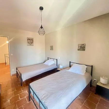 Holiday home Harmonia Lm Patrimoine Bessan